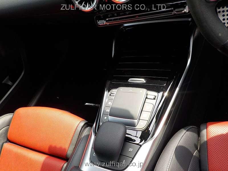 MERCEDES AMG A CLASS 2021 Image 8