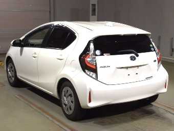 TOYOTA AQUA 2021 Image 4