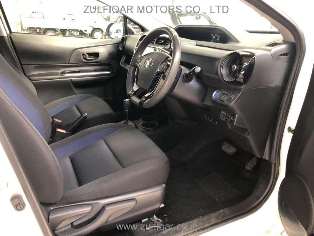 TOYOTA AQUA 2021 Image 5