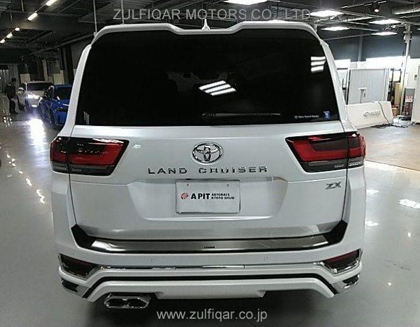 TOYOTA LAND CRUISER 2024 Image 4