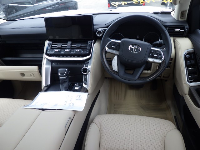 TOYOTA LAND CRUISER 2024 Image 34