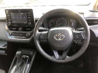 TOYOTA COROLLA TOURING 2020 Image 6