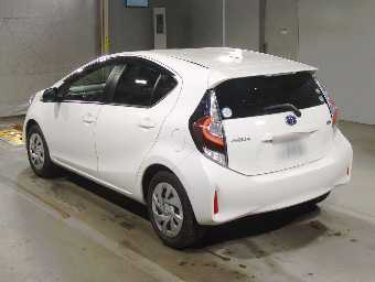 TOYOTA AQUA 2020 Image 4