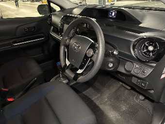 TOYOTA AQUA 2020 Image 5