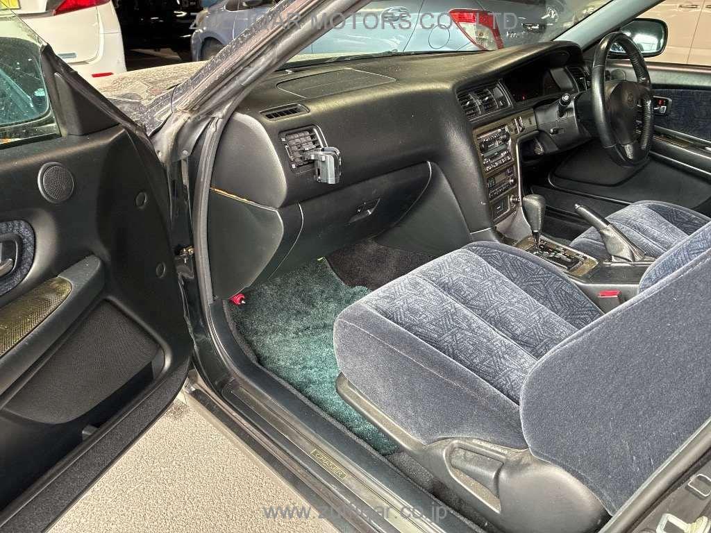 TOYOTA CHASER 2001 Image 8