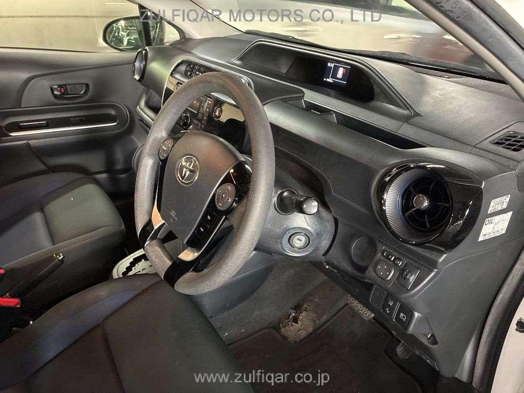 TOYOTA AQUA 2019 Image 5