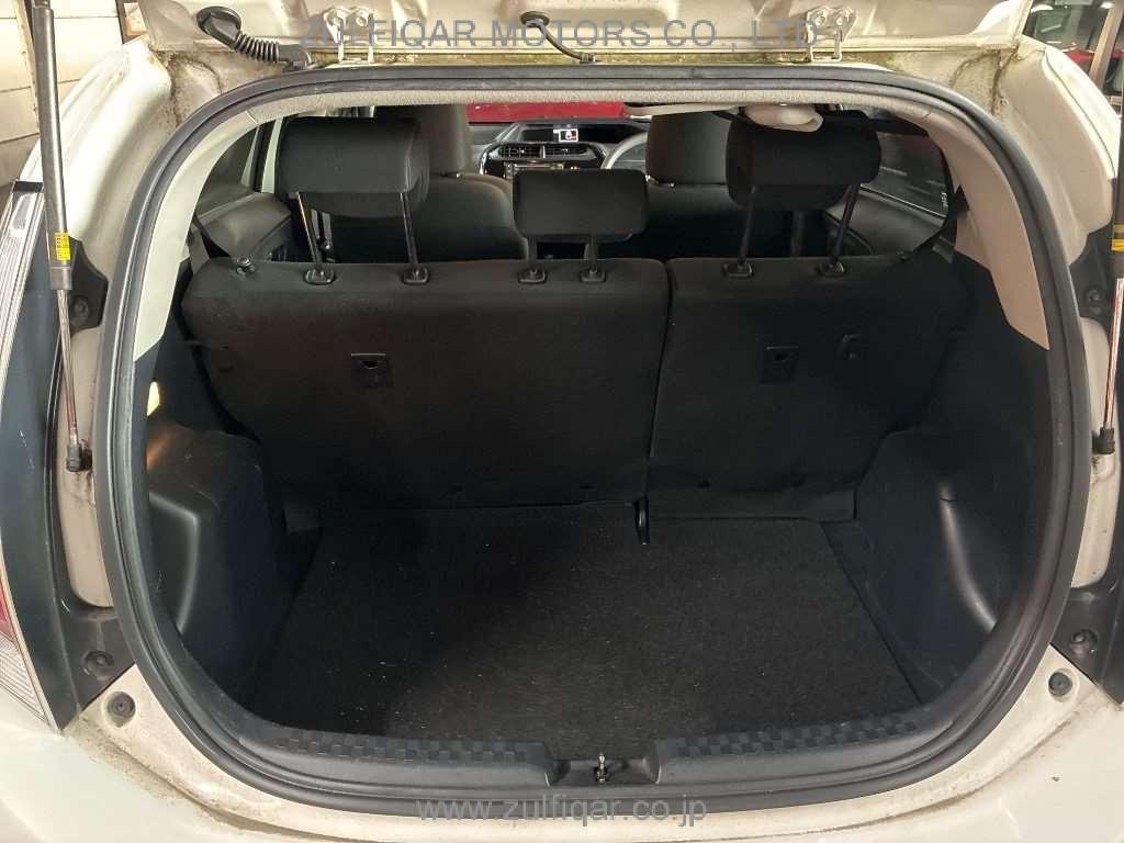 TOYOTA AQUA 2019 Image 8