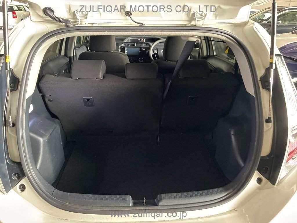 TOYOTA AQUA 2020 Image 8