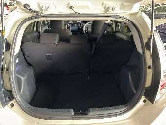 TOYOTA AQUA 2020 Image 8