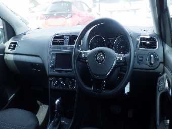 VOLKSWAGEN POLO 2014 Image 5