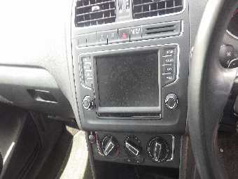 VOLKSWAGEN POLO 2014 Image 7