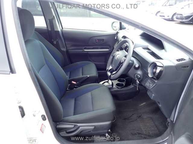 TOYOTA AQUA 2021 Image 6