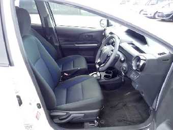 TOYOTA AQUA 2021 Image 5