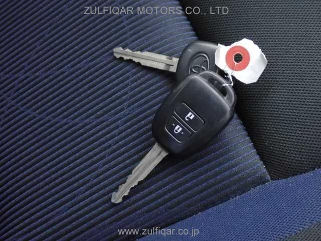 TOYOTA AQUA 2021 Image 8