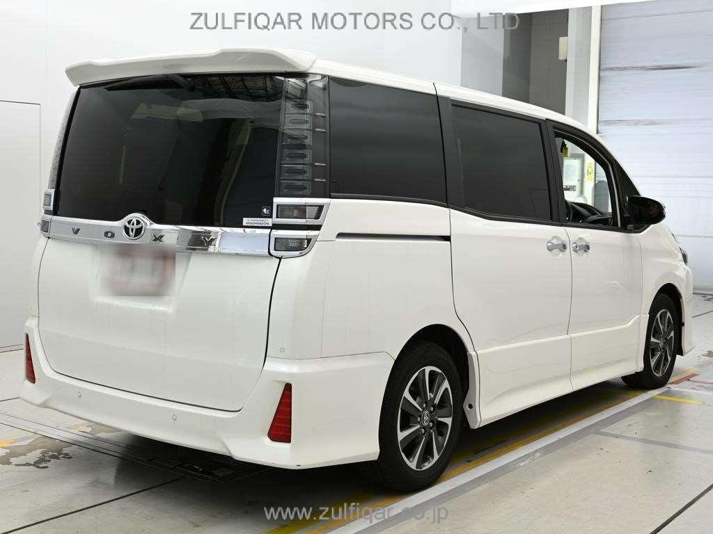 TOYOTA VOXY 2021 Image 2