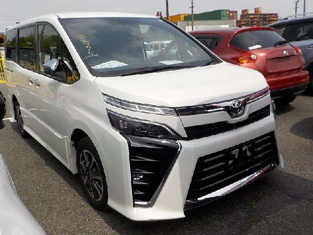 TOYOTA VOXY 2021 Image 19