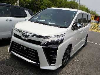 TOYOTA VOXY 2021 Image 2