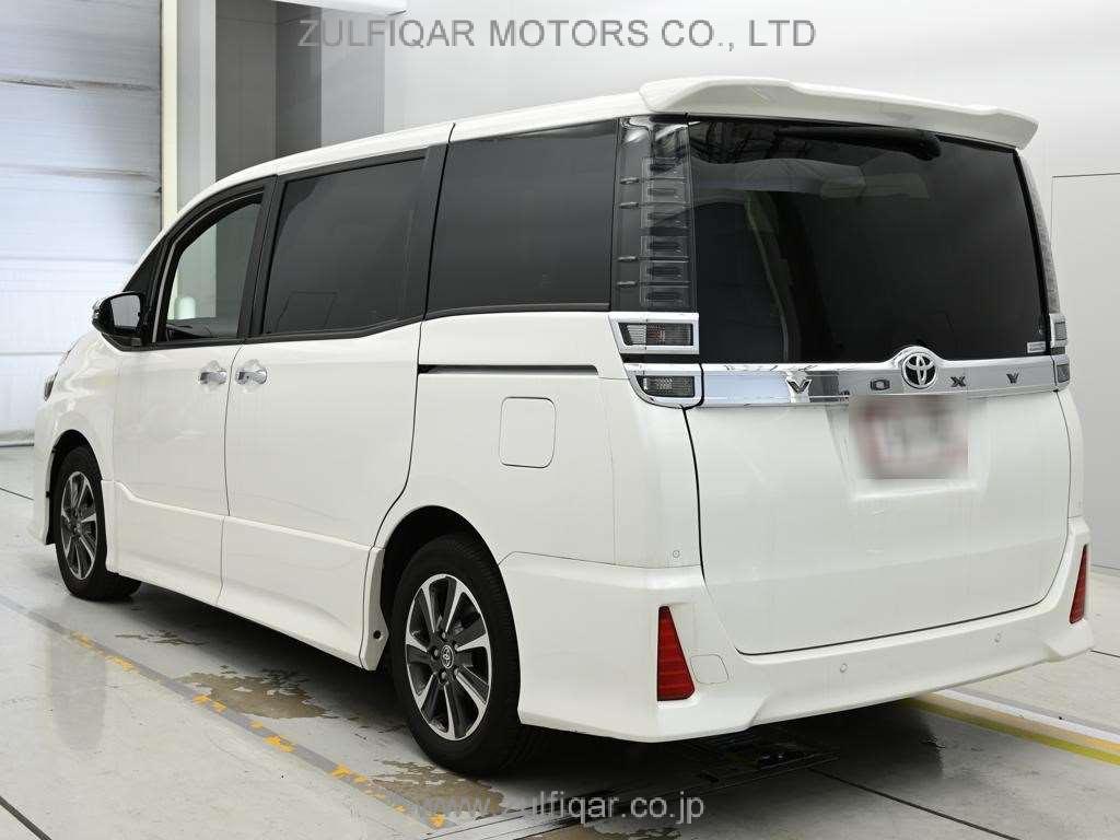 TOYOTA VOXY 2021 Image 6