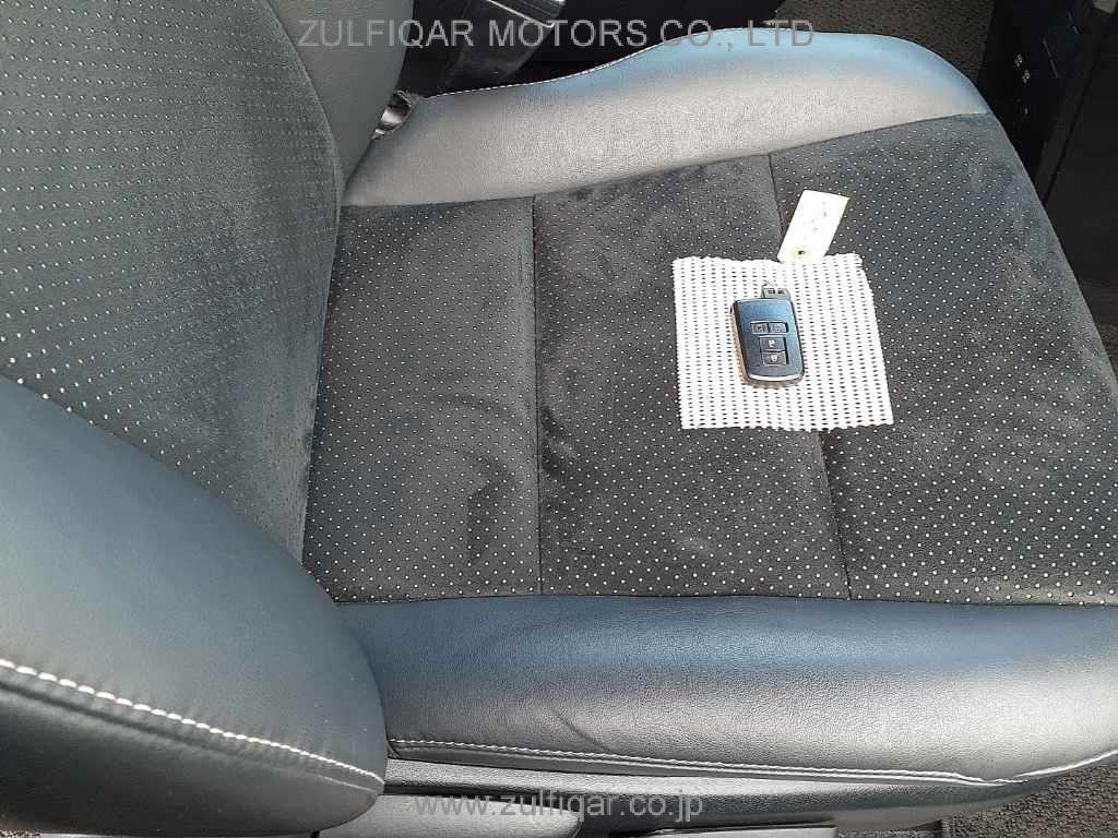 TOYOTA VOXY 2021 Image 10