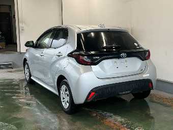 TOYOTA YARIS 2021 Image 2