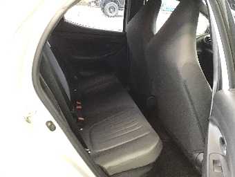 TOYOTA YARIS 2021 Image 6