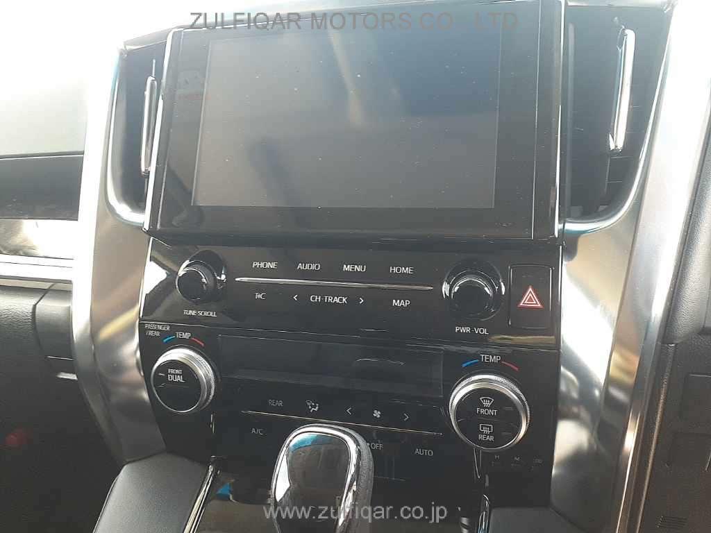 TOYOTA ALPHARD 2022 Image 12