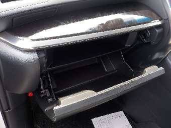 TOYOTA ALPHARD 2022 Image 8