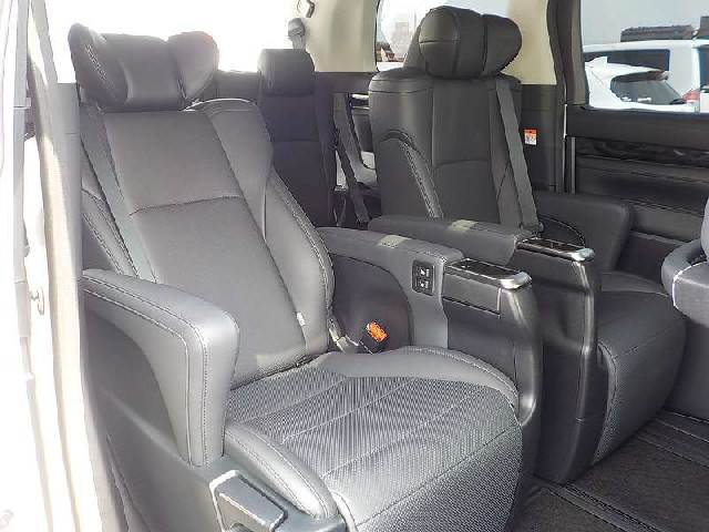 TOYOTA ALPHARD 2022 Image 28