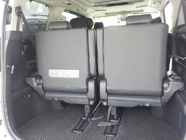 TOYOTA ALPHARD 2022 Image 30
