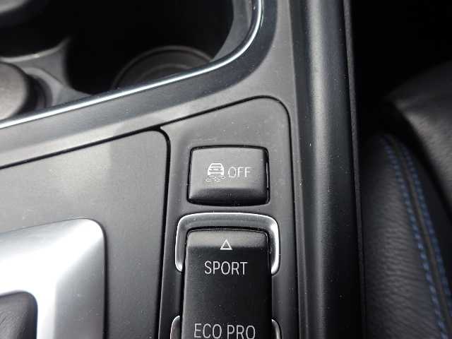BMW 3 SERIES 2018 Image 25