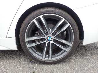 BMW 3 SERIES 2018 Image 42