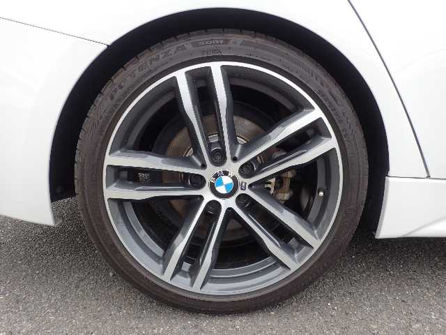 BMW 3 SERIES 2018 Image 49