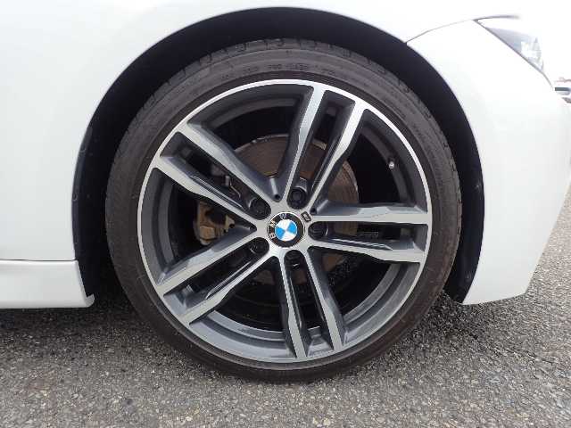 BMW 3 SERIES 2018 Image 50