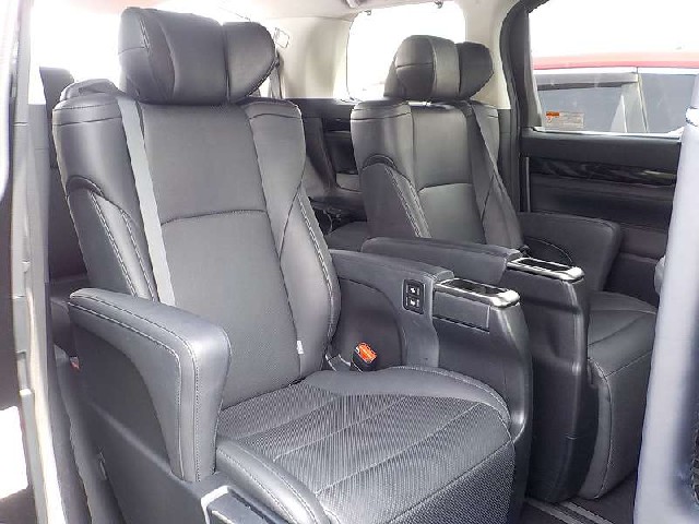 TOYOTA ALPHARD 2021 Image 28
