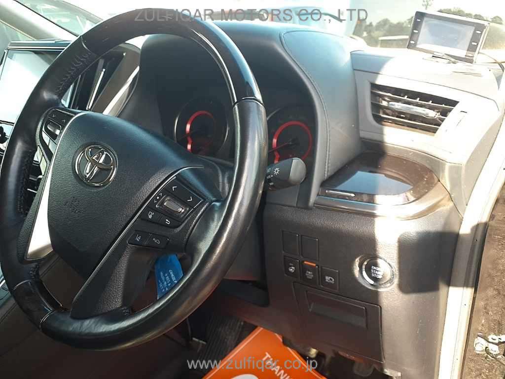 TOYOTA ALPHARD 2021 Image 9