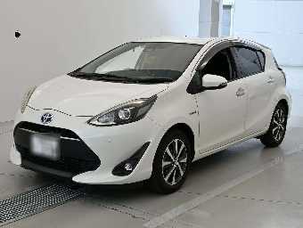 TOYOTA AQUA 2019 Image 1