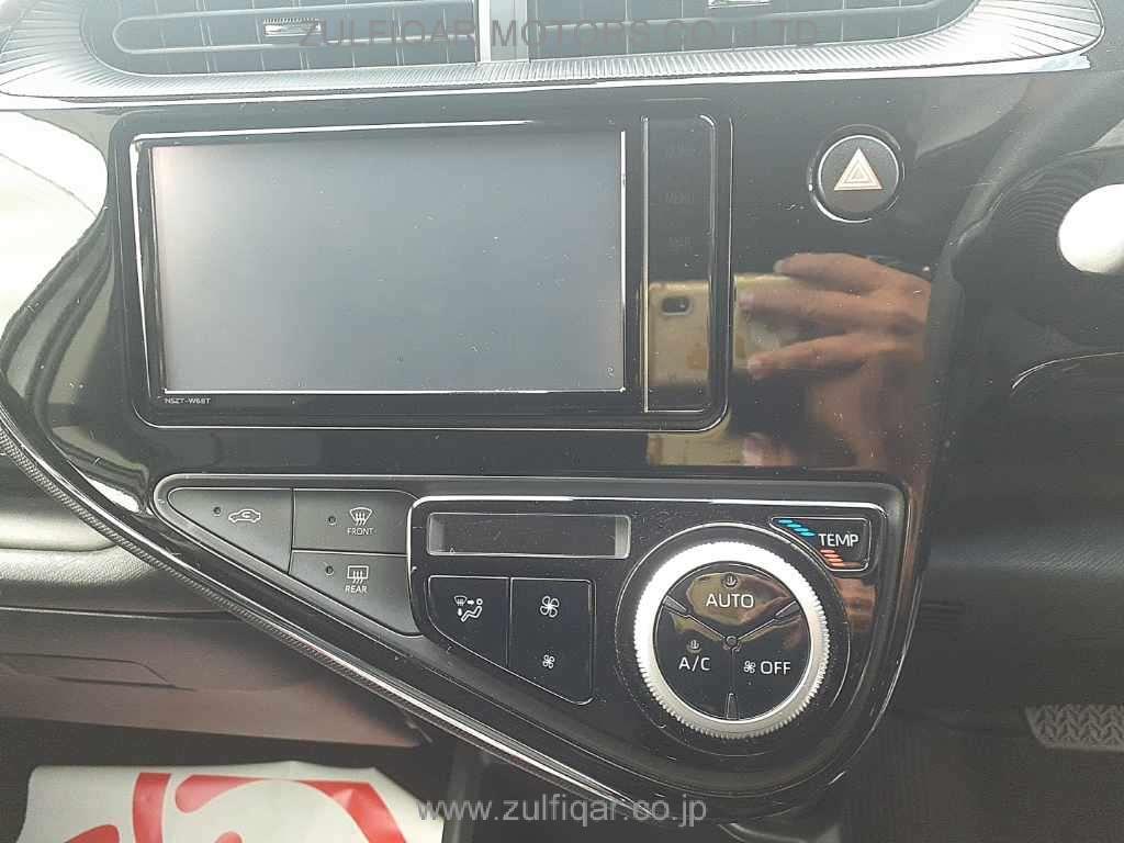 TOYOTA AQUA 2019 Image 12