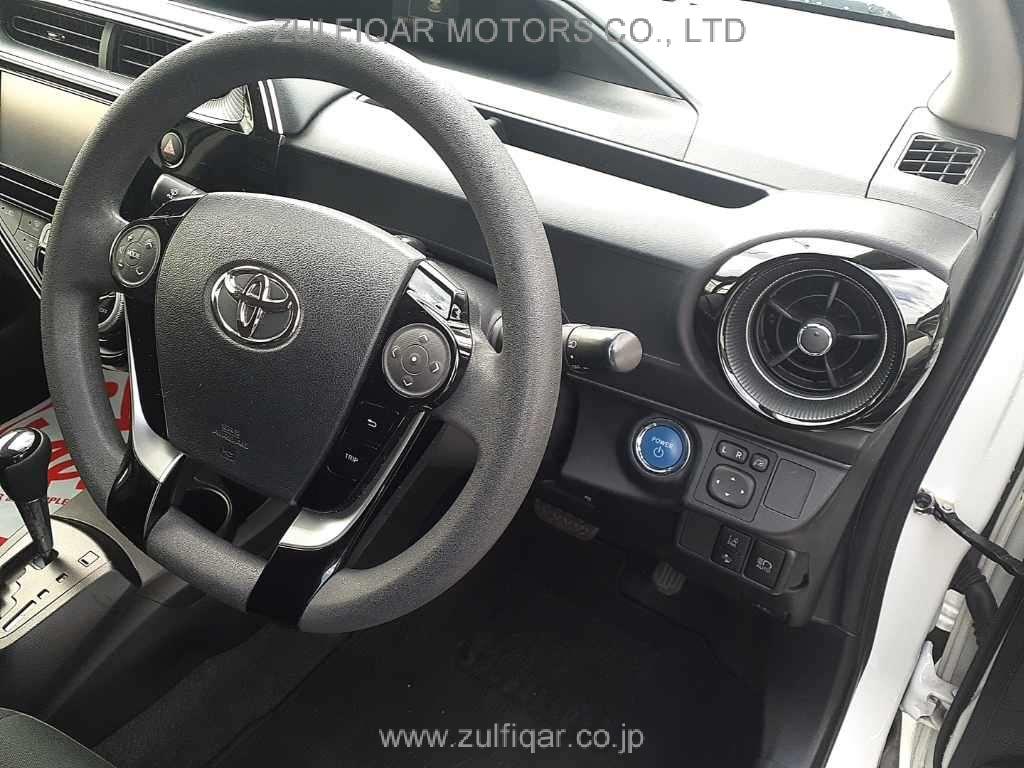 TOYOTA AQUA 2019 Image 9