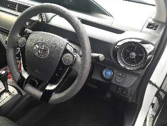 TOYOTA AQUA 2019 Image 9