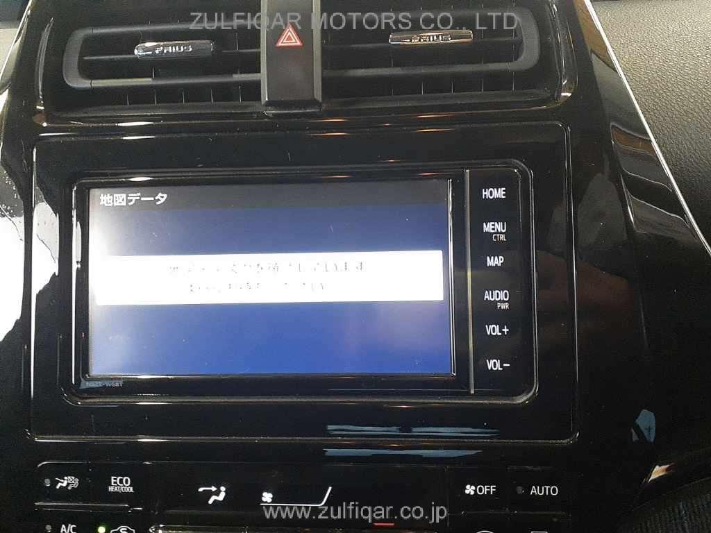 TOYOTA PRIUS PHV 2020 Image 12