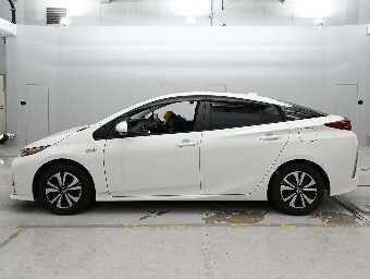 TOYOTA PRIUS PHV 2020 Image 4