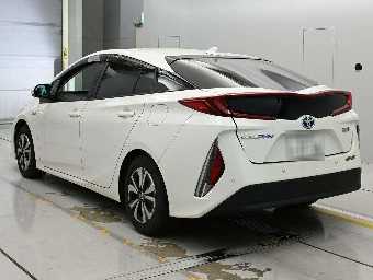 TOYOTA PRIUS PHV 2020 Image 6