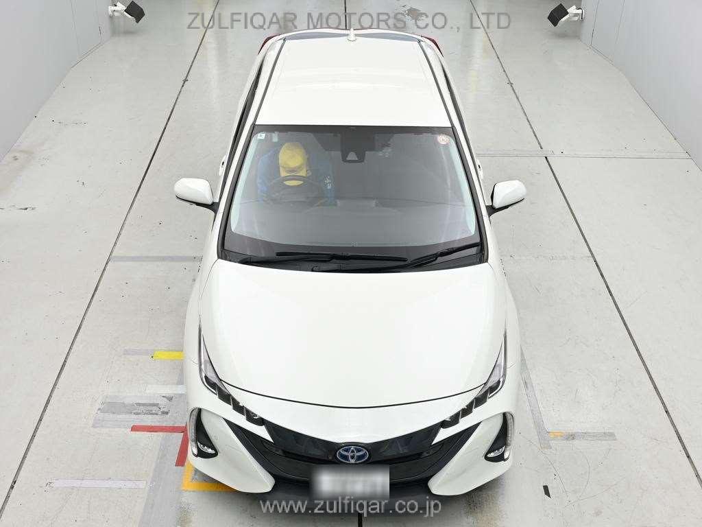 TOYOTA PRIUS PHV 2020 Image 7
