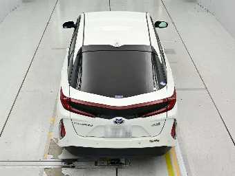 TOYOTA PRIUS PHV 2020 Image 8