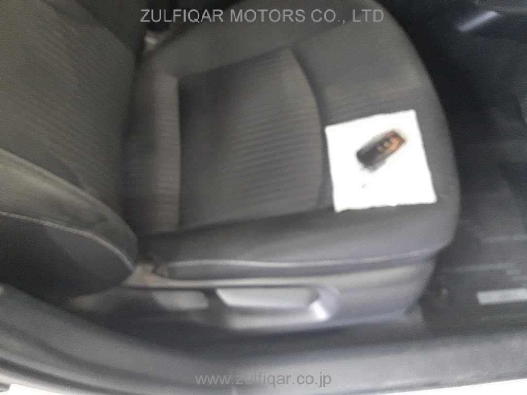 TOYOTA PRIUS PHV 2020 Image 10