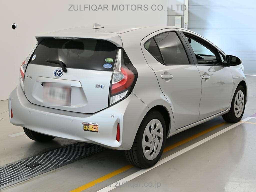 TOYOTA AQUA 2019 Image 2