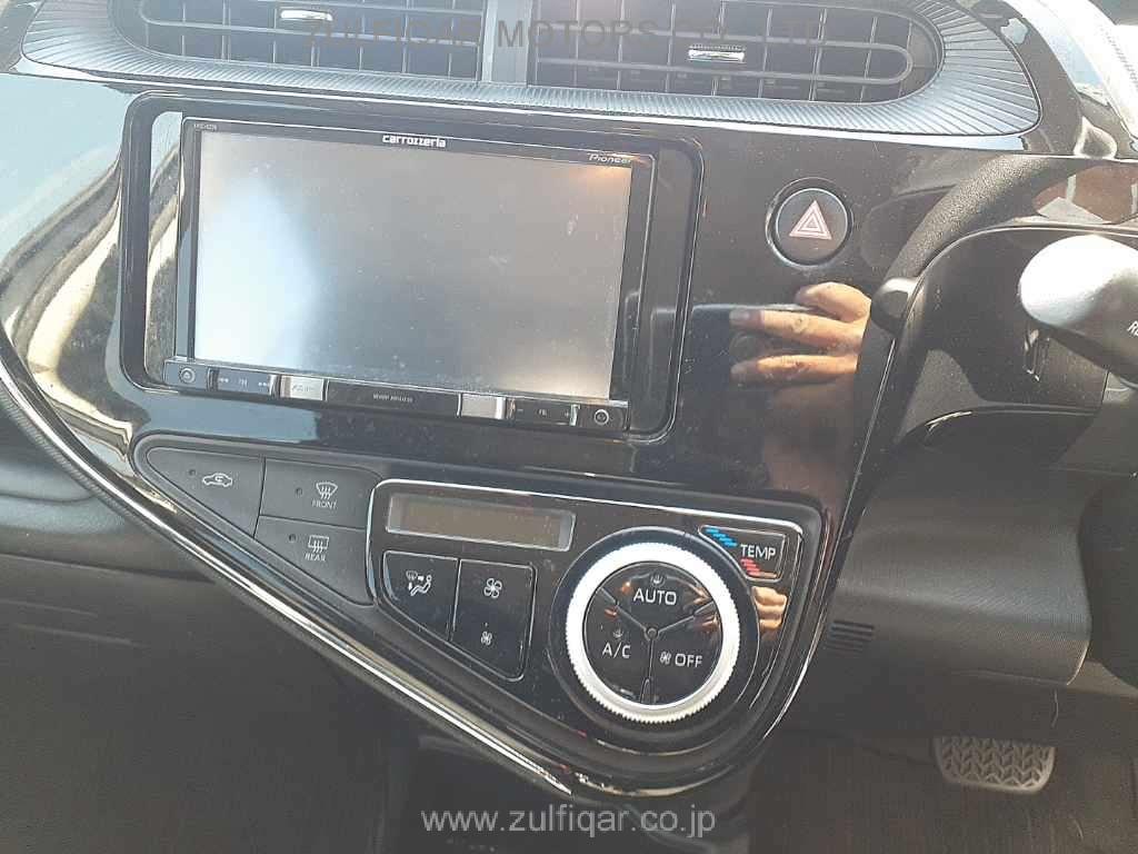 TOYOTA AQUA 2019 Image 12