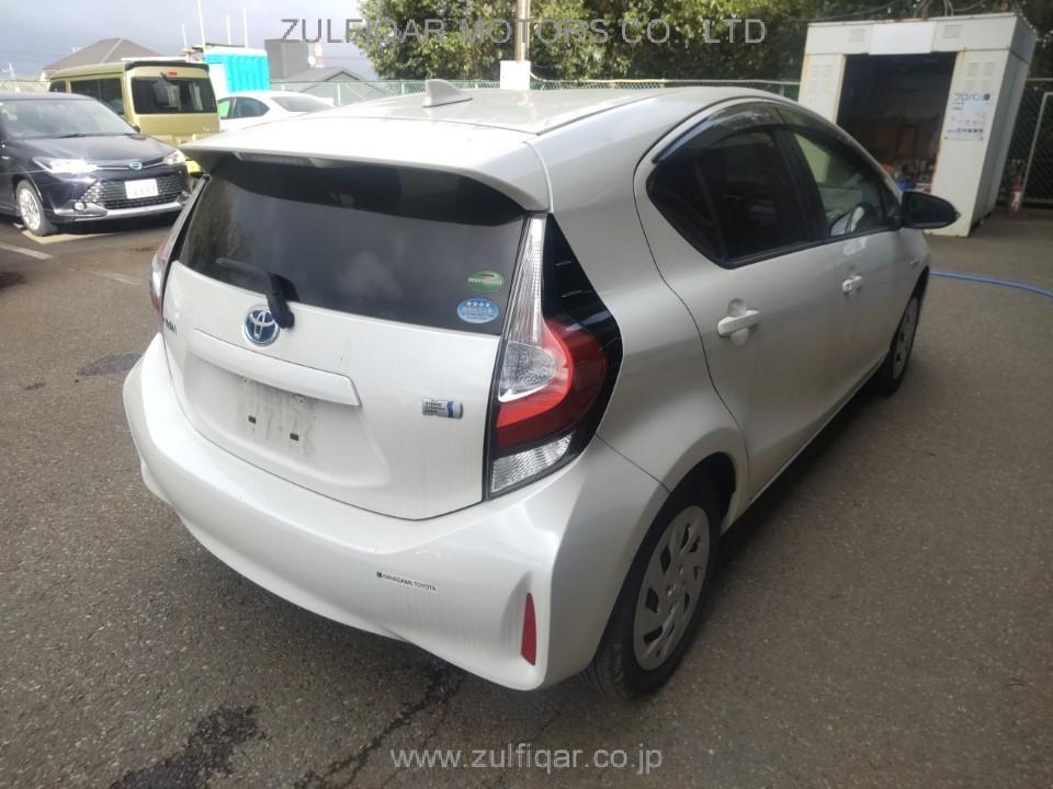 TOYOTA AQUA 2019 Image 2