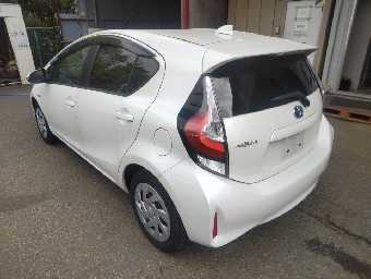 TOYOTA AQUA 2019 Image 4