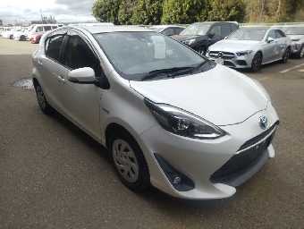 TOYOTA AQUA 2019 Image 6